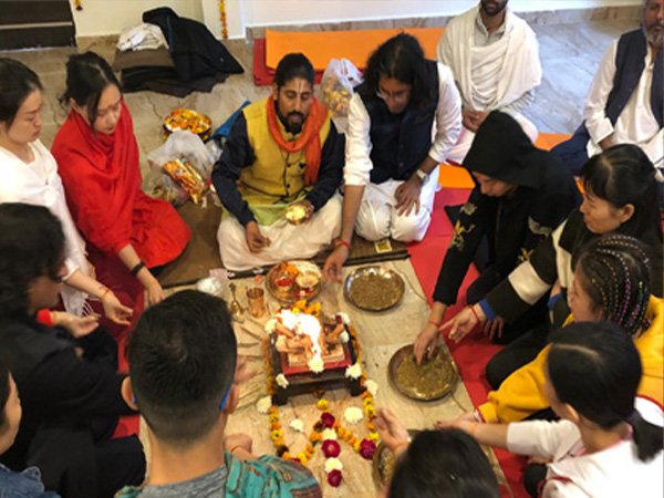 yoga school in rishikesh 